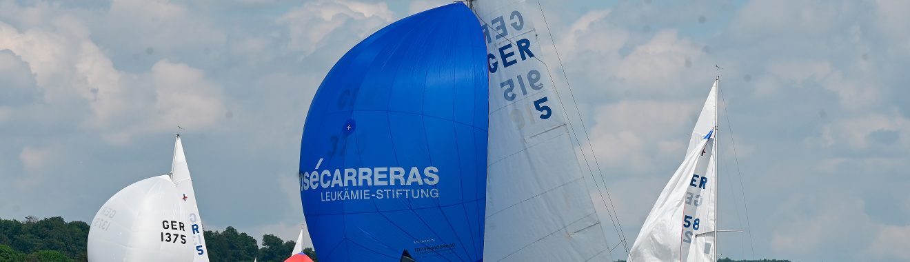 Bei der Benefiz-Regatta des Münchner Yacht-Clubs steuerte Constanze Ocker den Drachen mit dem Spinnacker der José Carreras Leukämie-Stiftung auf den zweiten Platz.